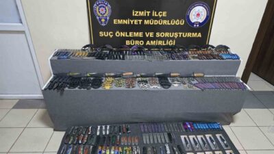 Kocaeli’de iş yerinde ruhsatsız şekilde kesici ve delici alet satan