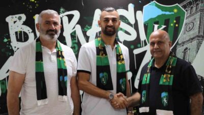 Kocaelispor, 33 yaşındaki forvet Serdar Dursun ile bir yıllık sözleşme