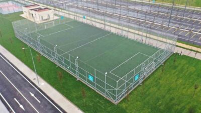 Kocaeli Büyükşehir Belediyesi, okullarda ve mahallelerde gençlerin spora yönelmesi ve