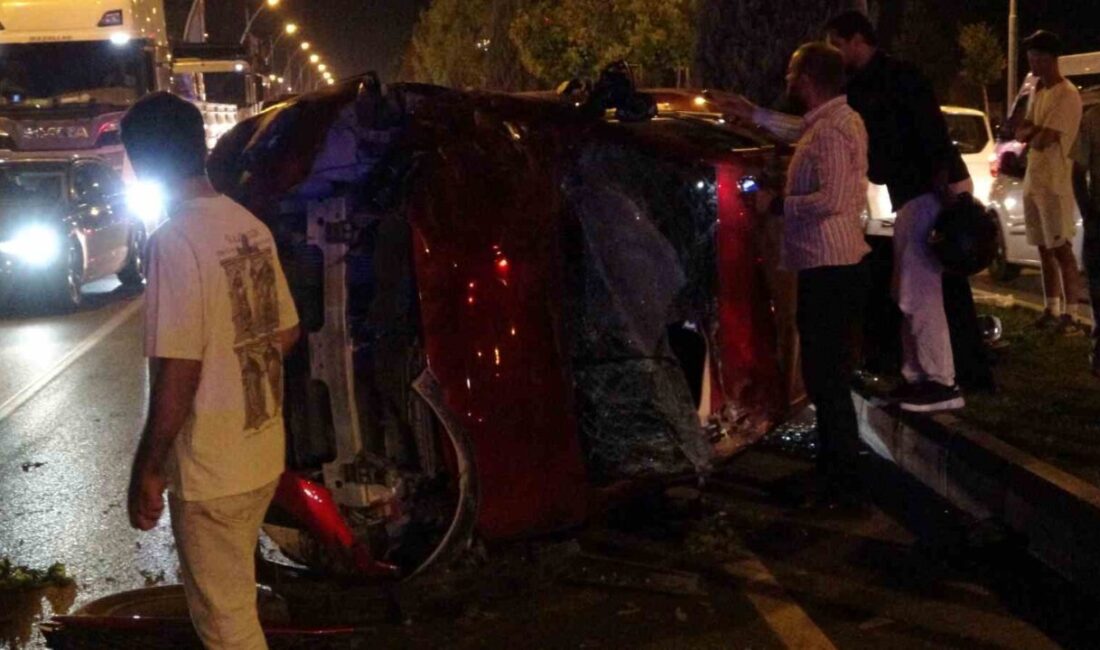 Malatya’da kontrolden çıkan otomobil, önce aynı yönde seyreden araca, ardından