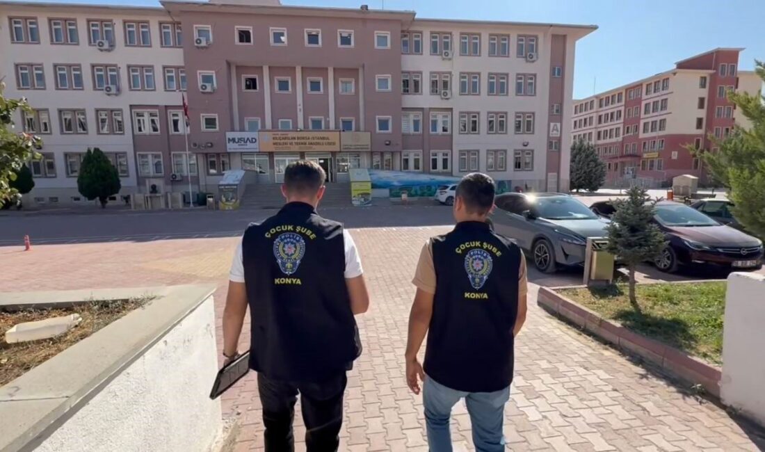 Konya’da polis ekipleri, öğrencilerin güvenli bir şekilde okullarına gidip gelmeleri