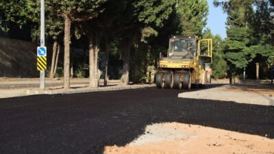 Körfez ilçesi Güney Mahallesi’nde yapılan kavşak ve yol yenileme çalışmalarıyla