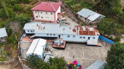 Adana’da Feke Belediyesi, kırsal mahallelerde kent merkezine uzak okulları ve