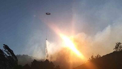 Muğla’nın Köyceğiz ilçesinde iki gündür devam eden orman yangınına gece