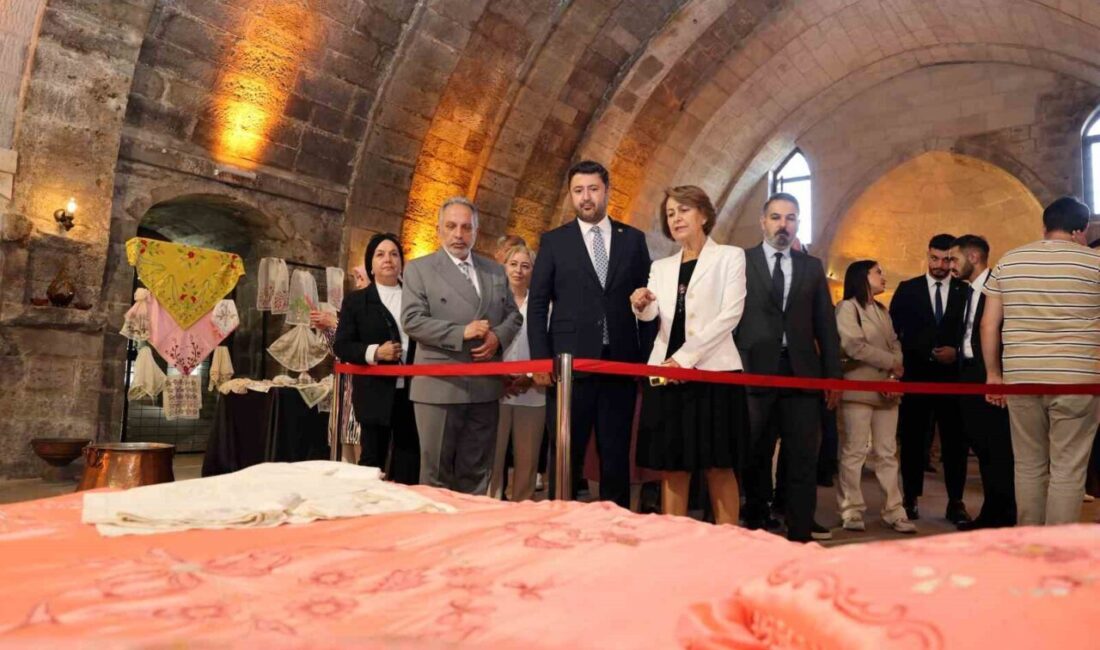 Kültür Yolu Festivali’nde Talas’ta ‘sanat buluşması’ Kültür ve Turizm Bakanlığı tarafından düzenlenen Kültür Yolu Festivali, Talas’ta
