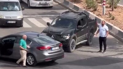 Siirt’in Kurtalan ilçesinde iki aracın çarpışması sonucu meydana gelen trafik