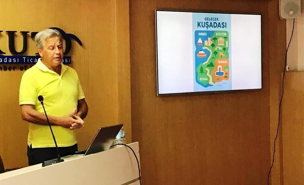 Kuşadası İlim Meclisi’nin 9. toplantısı, Kuşadası Ticaret Odası Meclis Salonu’nda