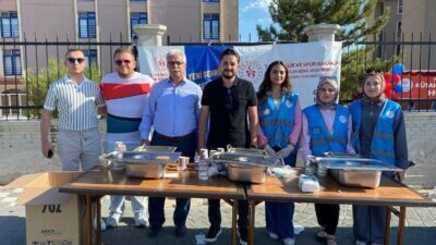 AK Parti Kütahya İl Gençlik Kolları, yeni eğitim-öğretim yılına başlayan