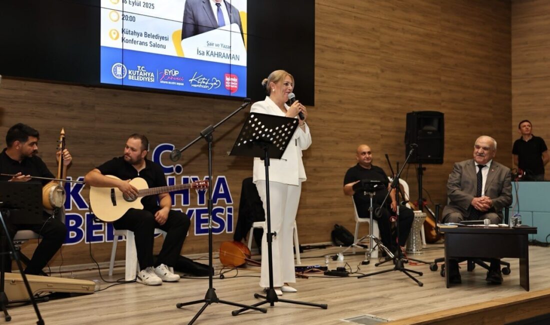 Kütahya Belediyesi’nden ’İsa Kahraman Saygı ve Şiir Akşamı’ etkinliği Kütahya Belediyesi tarafından düzenlenen “Şair ve Yazar İsa Kahraman Saygı