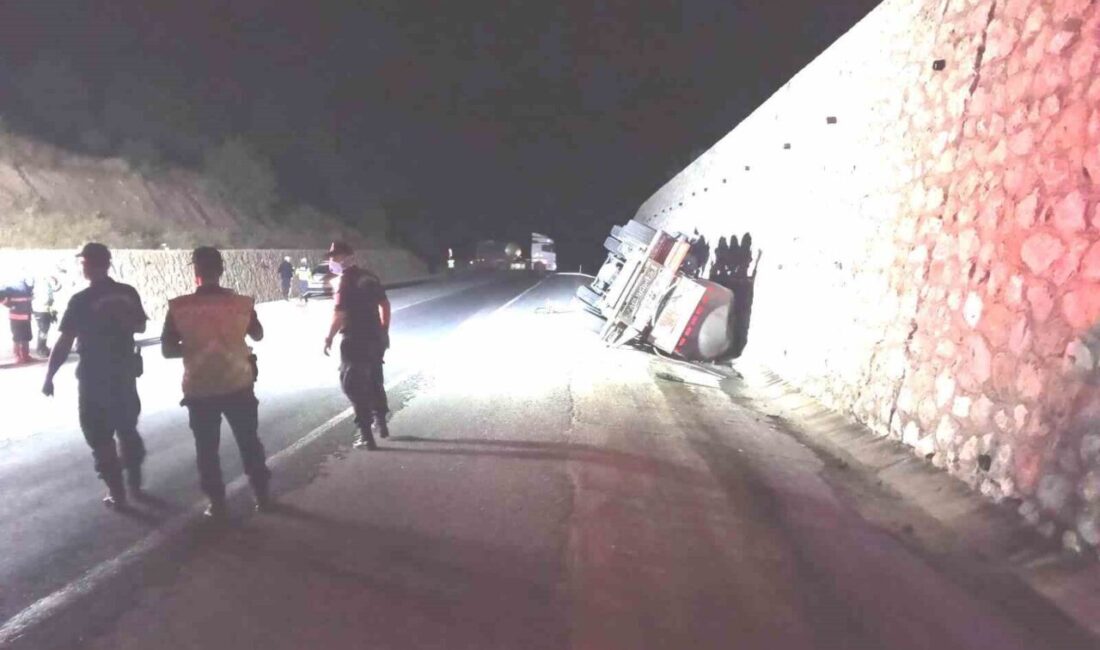 Kütahya’da asit yüklü tanker devrildi: 1 yaralı Tavşanlı-Emet karayolunda asit yüklü tankerin devrilmesi sonucu meydana gelen kazada