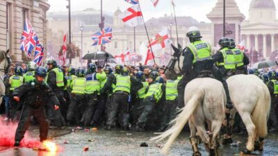 Londra’da dün gerçekleştirilen ve yaklaşık 150 bin kişinin destek verdiği
