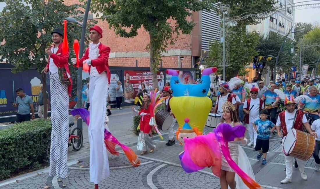 Lüleburgaz’da bisiklet festivali kortej ile başladı Kırklareli’nin Lüleburgaz ilçesinde tarafından düzenlenen 7. Lüleburgaz Bisiklet Festivali, bisiklet