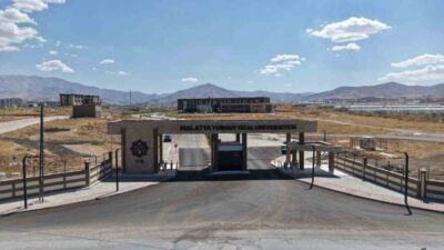 2018 yılında kurulan ve eğitim-öğretim faaliyetlerine 2 bin 600 öğrenci