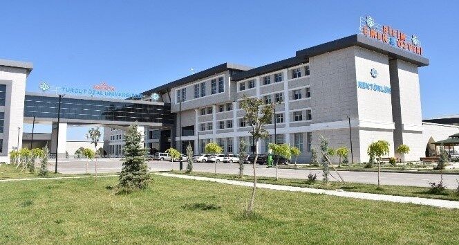 Malatya Turgut Özal Üniversitesi’nden kuru kayısı raporu yayımlandı Malatya Turgut Özal Üniversitesi Kayısı ve Kayısı Ürünleri Geliştirme Uygulama