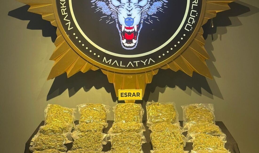 Malatya’da 12 kilo 800 gram esrar ele geçirildi Malatya’nın Hekimhan ilçesinde düzenlenen uyuşturucu operasyonunda 12 kilo 800 gram