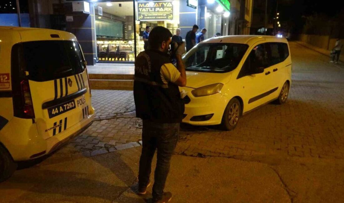 Malatya’da çıkan silahlı kavgada bir kişi bacağından vurularak yaralandı. Olay,