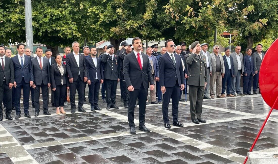 Muş’un Malazgirt ilçesinde 19 Eylül Gaziler Günü dolayısıyla tören düzenlendi.