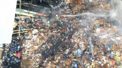 İstanbul’un Maltepe ilçesinde geri dönüşüm tesisinde yangın çıktı. İhbar üzerine