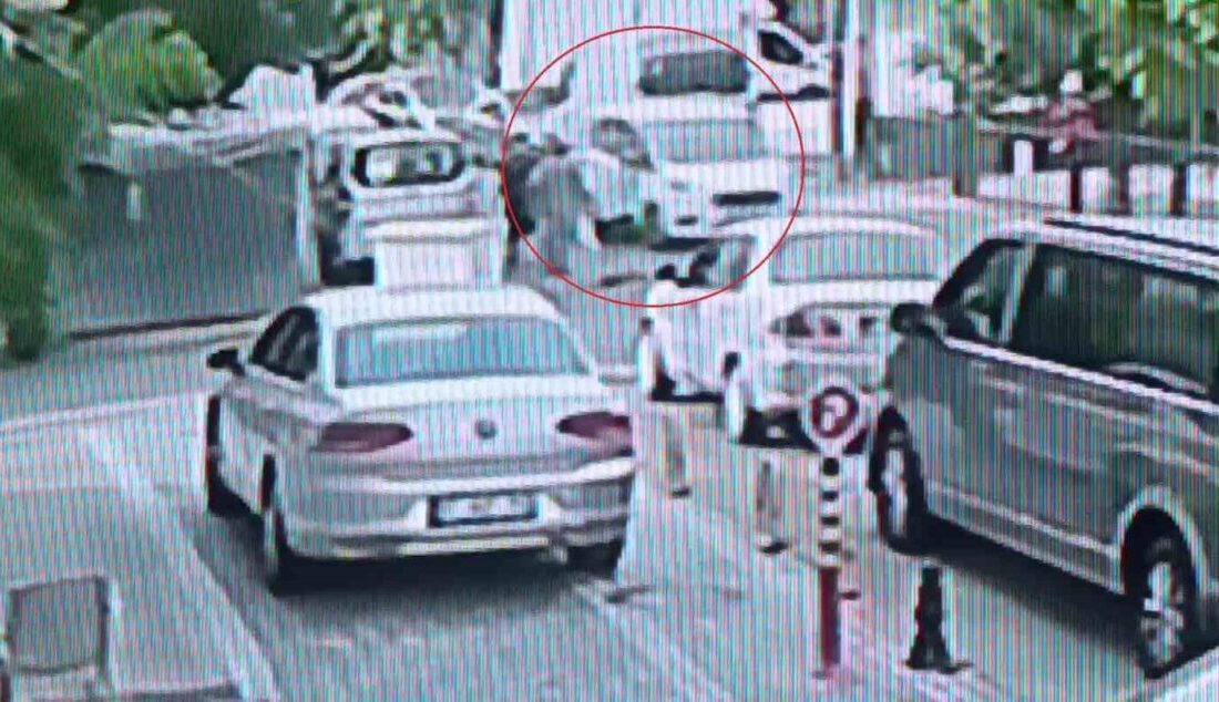 Manavgat’ta hafif ticari araca çarpan patenli çocuk yaralandı Antalya’nın Manavgat ilçesinde bir anda yola fırlayan patenli çocuk seyir