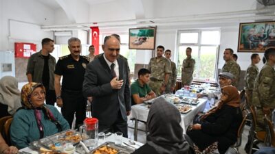 Manisa’da 19 Eylül Gaziler Günü etkinlikleri kapsamında şehit yakınları, gaziler