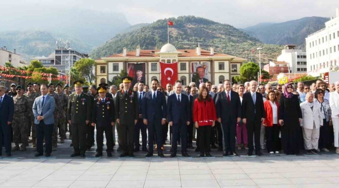Manisa’nın düşman işgalinden kurtuluşu kutlandı Manisa’nın düşman işgalinden kurtuluşunun 103. yılı düzenlenen törenle kutlandı. Manisa’nın