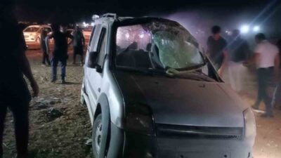 Mardin’de devrilen hafif ticari araçtaki 2 kişi yaralandı. Edinilen bilgiye