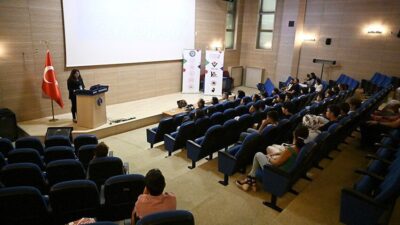 Uşak Üniversitesi ile Uşak Turan Akçay Bilim ve Sanat Merkezi