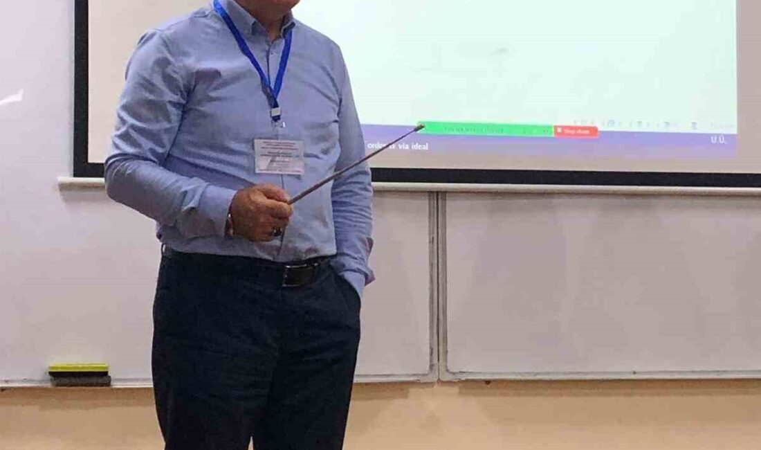Uşak Üniversitesi Rektörü Prof. Dr. Ekrem Savaş, Azerbaycan’ın başkenti Bakü’de