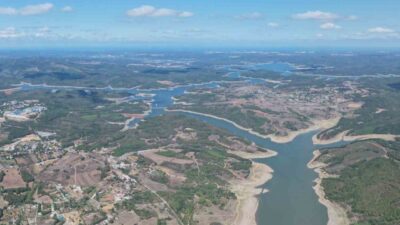Yaz aylarında yağışların yetersiz kalması ve artan sıcaklıklar, İstanbul’un su