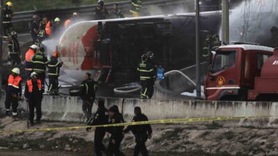 Meksika’nın başkenti Mexico City’deki bir otoyolda sıvılaştırılmış petrol gazı (LPG)