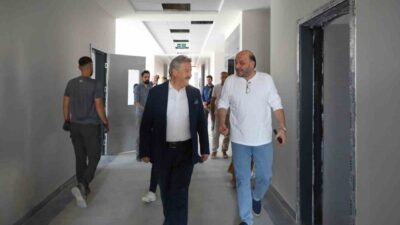 Eğitimde öncü tavrıyla ilçeye rekor sayıda okul kazandıran Melikgazi Belediyesi;