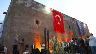 Melikgazi Belediyesi tarafından, Türkiye Kültür Yolu Festivali kapsamında Tarihi Köşk