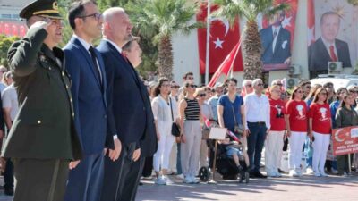 İzmir’in ve Menemen’in kurtuluşunun 103. yıl dönümü törenle kutlandı. Bir