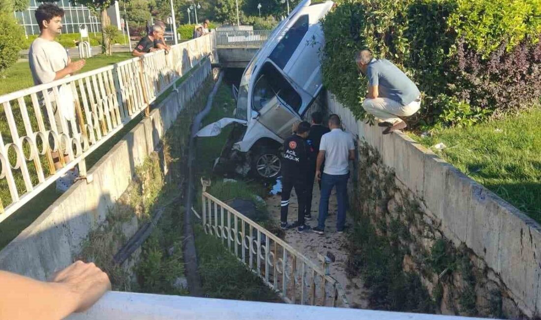 Muğla’nın Menteşe ilçesinde meydana gelen trafik kazasında 2 kişi hafif