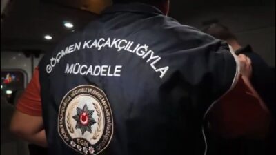 Mersin’de yapılan çalışmada yakalanan 12 düzensiz göçmen ülkesine gönderilmek üzere