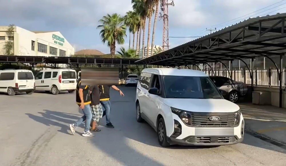 Mersin’de 39 yıl hapisle aranan cezaevi firarisi yakalandı Mersin’de çeşitli suçlardan 39 yıl 6 ay 27 gün hapis