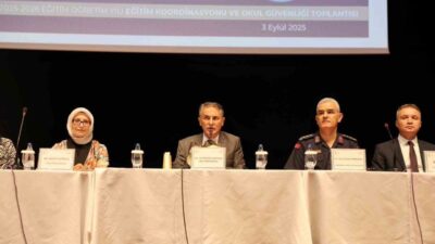 Mersin’de Vali Yardımcısı Ali Murat Kayhan başkanlığında, 2025-2026 Eğitim-Öğretim Yılı