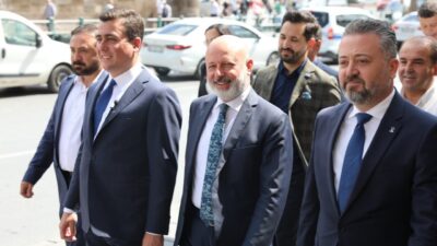 Kocasinan Belediye Başkanı Ahmet Çolakbayrakdar, Türkiye buluşmaları kapsamında Kayseri’ye gelen