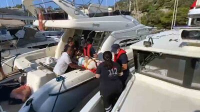 Muğla’nın Dalaman ilçesi açıklarında seyreden motor yatta yaralanan vatandaş Sahil
