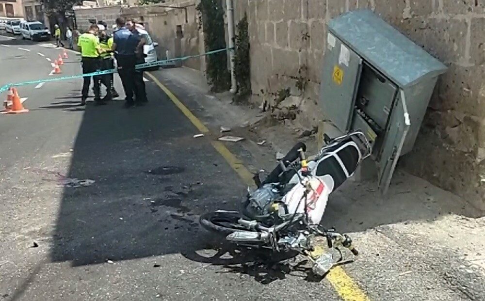 Motosikletle okula giden öğrenciler kaza yaptı: 2 ağır yaralı Aksaray’da 2 lise öğrencisi okula gitmek için bindikleri motosikletle kaza