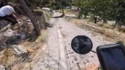 Kayseri’de tarihi yerleri gezerek, içerik üreten ve bunları sosyal medyadan