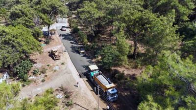 Muğla Büyükşehir Belediyesi, kırsal mahalle yollarında güvenli ve konforlu ulaşımı