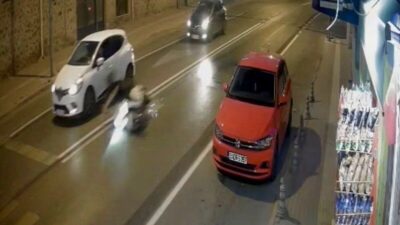 Tekirdağ’ın Muratlı ilçesinde caddeye dökülen yağ sebebiyle kayan motosikletten savrulan