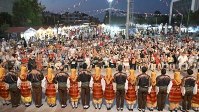 Antalya Muratpaşa Belediyesi’nin 9’uncusunu düzenlediği Yöreler Renkler Festivali, Güneydoğu Anadolu