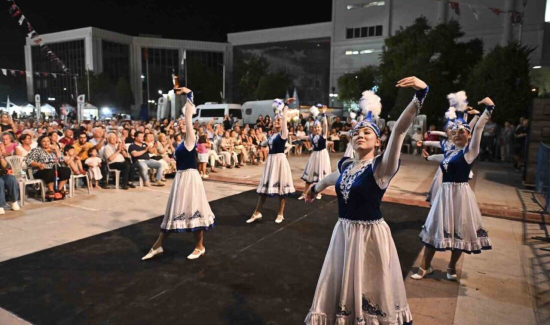 Muratpaşa’da renkli buluşma Muratpaşa Belediyesi’nin düzenlediği 9. Yöreler Renkler Festivali’nin Komşu Ülkeler Gecesinde,