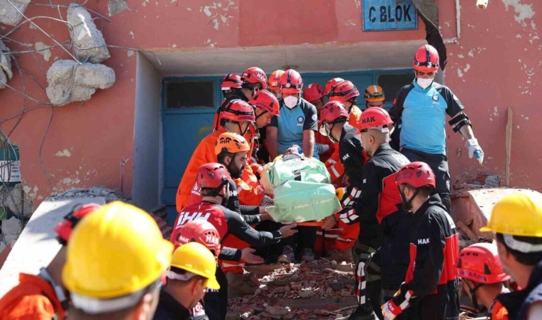 Muş’ta AFAD koordinasyonunda düzenlenen bölgesel deprem tatbikatında, 6 ilden gelen