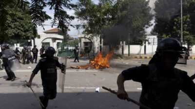 Nepal’de başkent Katmandu’da sosyal medya yasağına karşı yürütülen protestolarda ölü