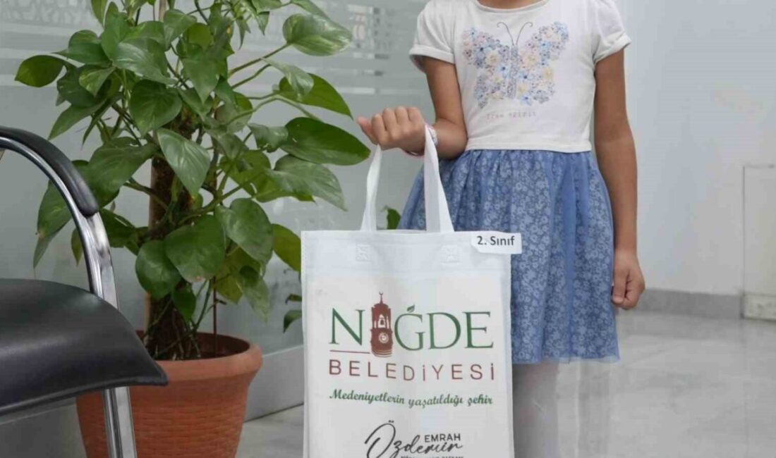 Niğde Belediyesi’nden öğrencilere eğitim desteği Niğde Belediyesi, 2025-2026 eğitim ve öğretim yılının başlamasıyla birlikte, öğrencileri