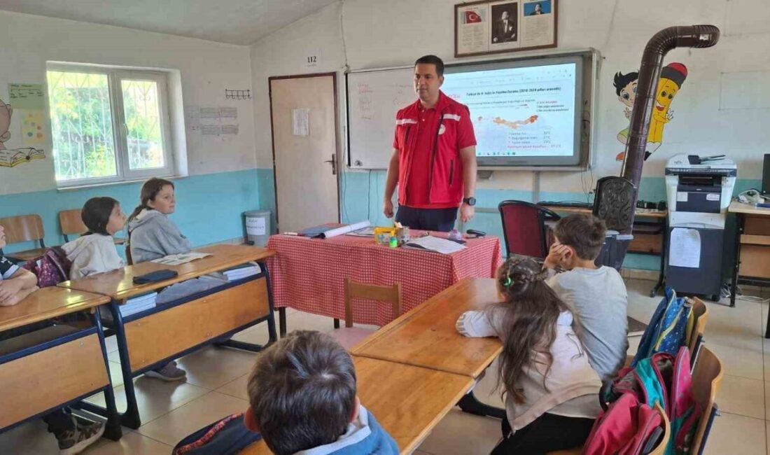 Öğrencilere çevre ve tarım bilinci eğitimi verildi Samsun’un Salıpazarı İlçe Tarım ve Orman Müdürlüğü ekipleri, öğrencilerde çevre