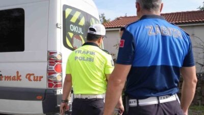 Düzce Belediyesi Zabıta Müdürlüğü ekipleri, İl Emniyet Müdürlüğü Trafik Şube